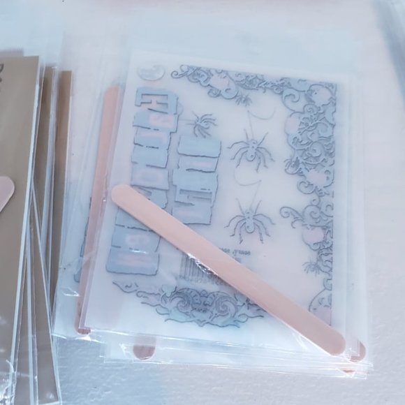 HALLOWEEN Robin's Nest Transfer Stickers for Cards - Picture 2 of 2